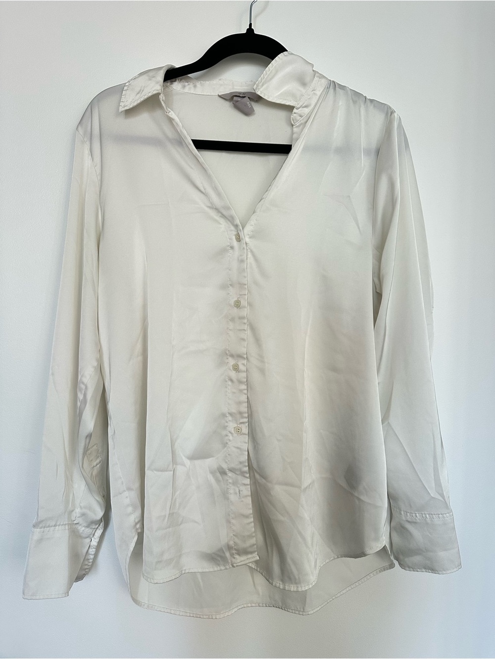 H&M Satin Button-Up Blouse Cream White Size Medium